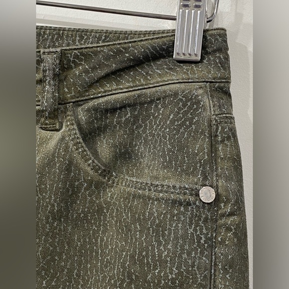Eva Kayan Skinny Jeans in Army Green Reptile Print size 6 - Picture 12 of 13